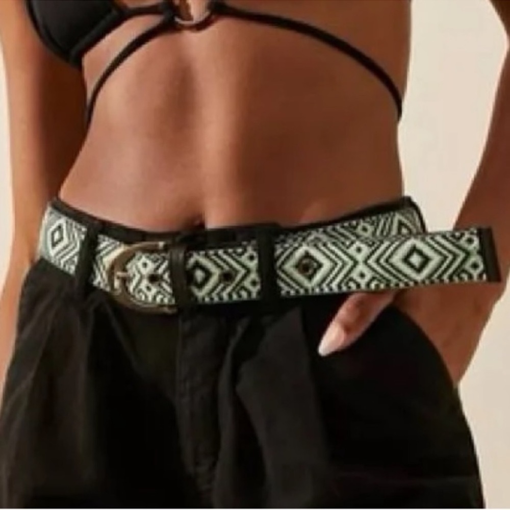 Free People Moving to Mars Handmade Belt Green XS/S